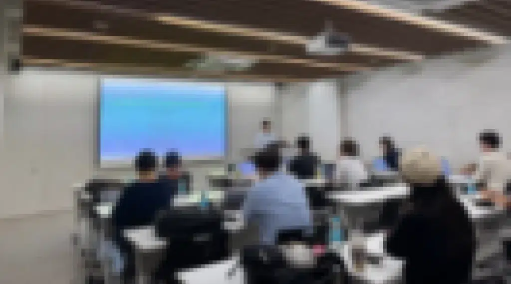 교육서비스 C 사